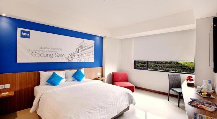 Indies Hotel Bandung Exterior foto